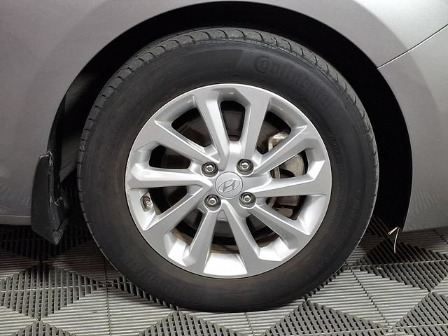 Used 2022 Hyundai Accent SEL FWD image 11