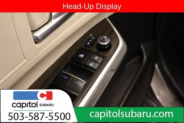 Used 2023 Toyota Sienna Platinum image 12