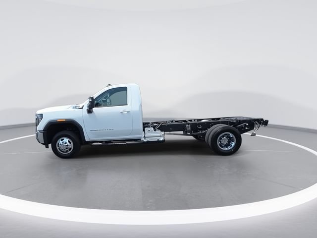 New 2026 GMC Sierra 3500 SLE RWD image 5
