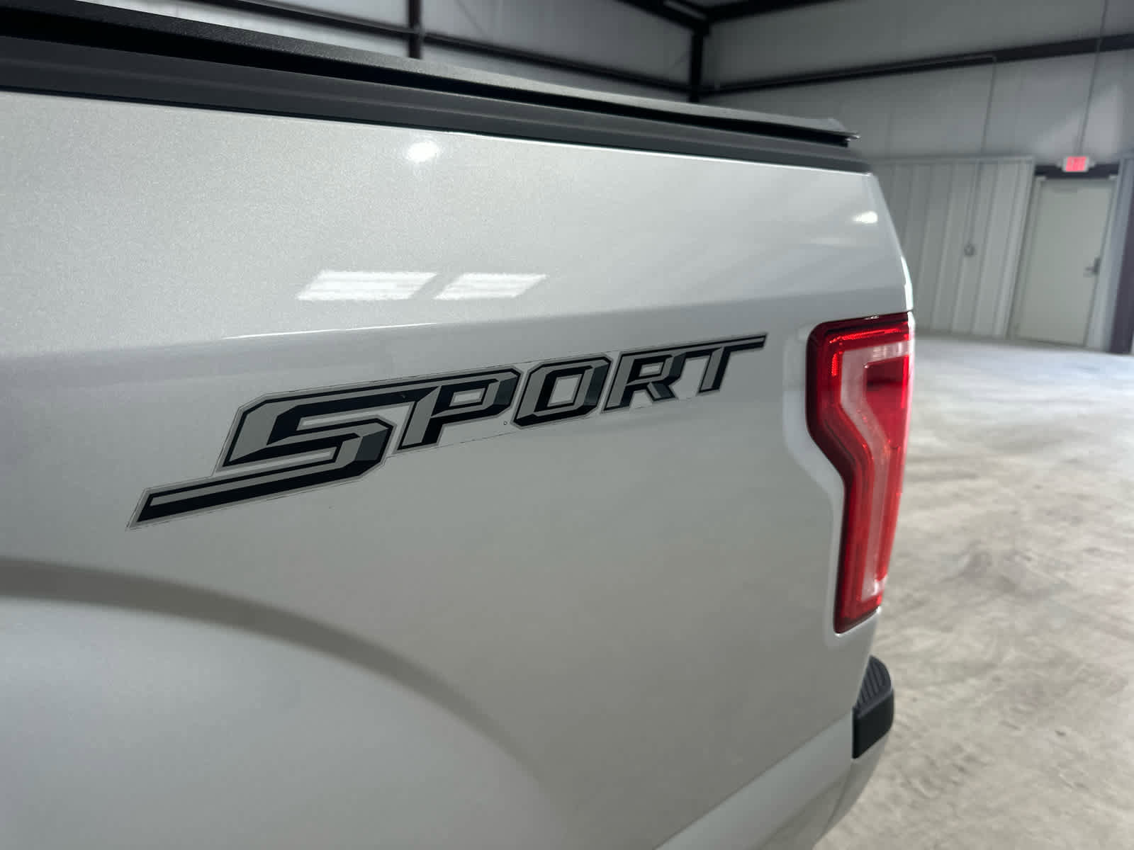 Used 2015 Ford F150 XLT w/ Equipment Group 302A Luxury RWD image 13