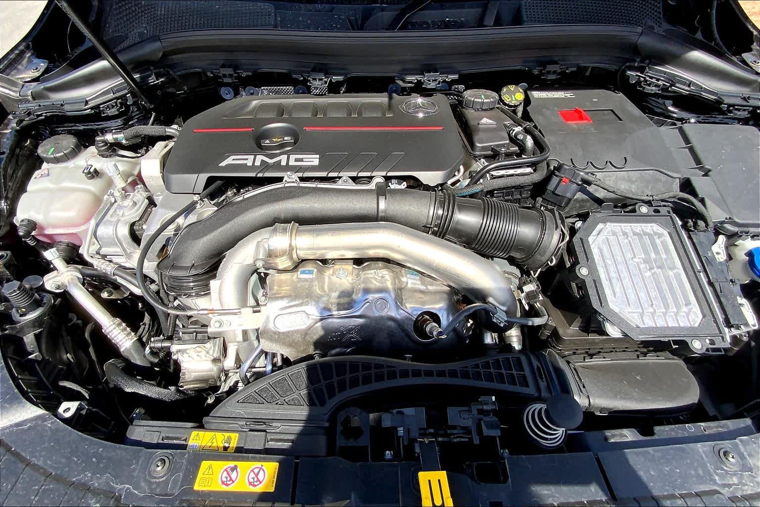 Used 2025 Mercedes-Benz GLA 35 AMG 4MATIC image 17
