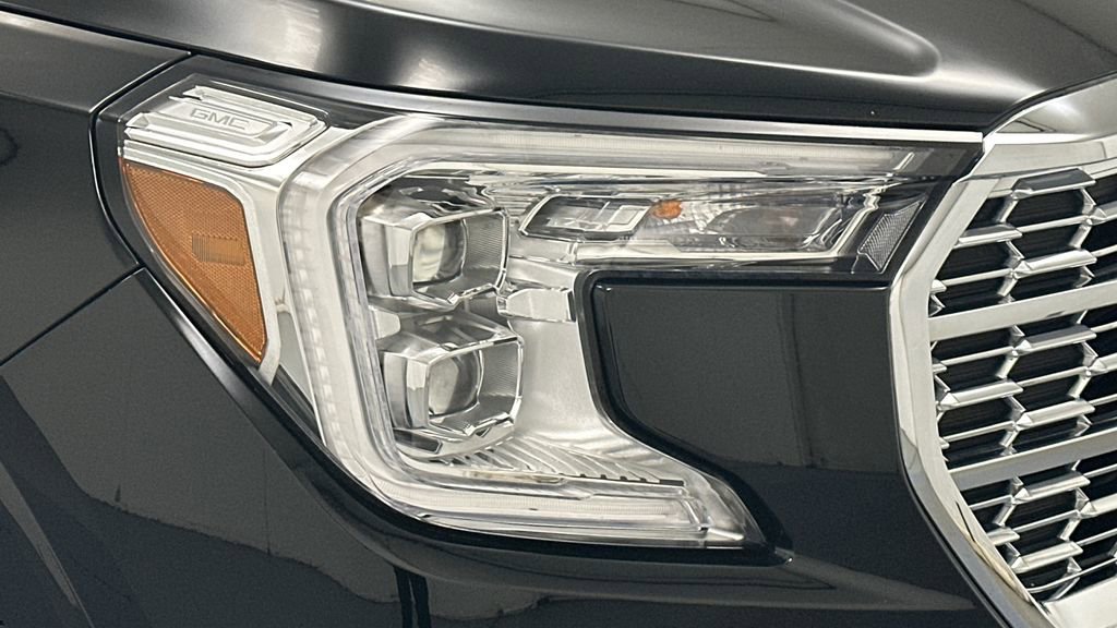 Used 2023 GMC Terrain Denali image 27