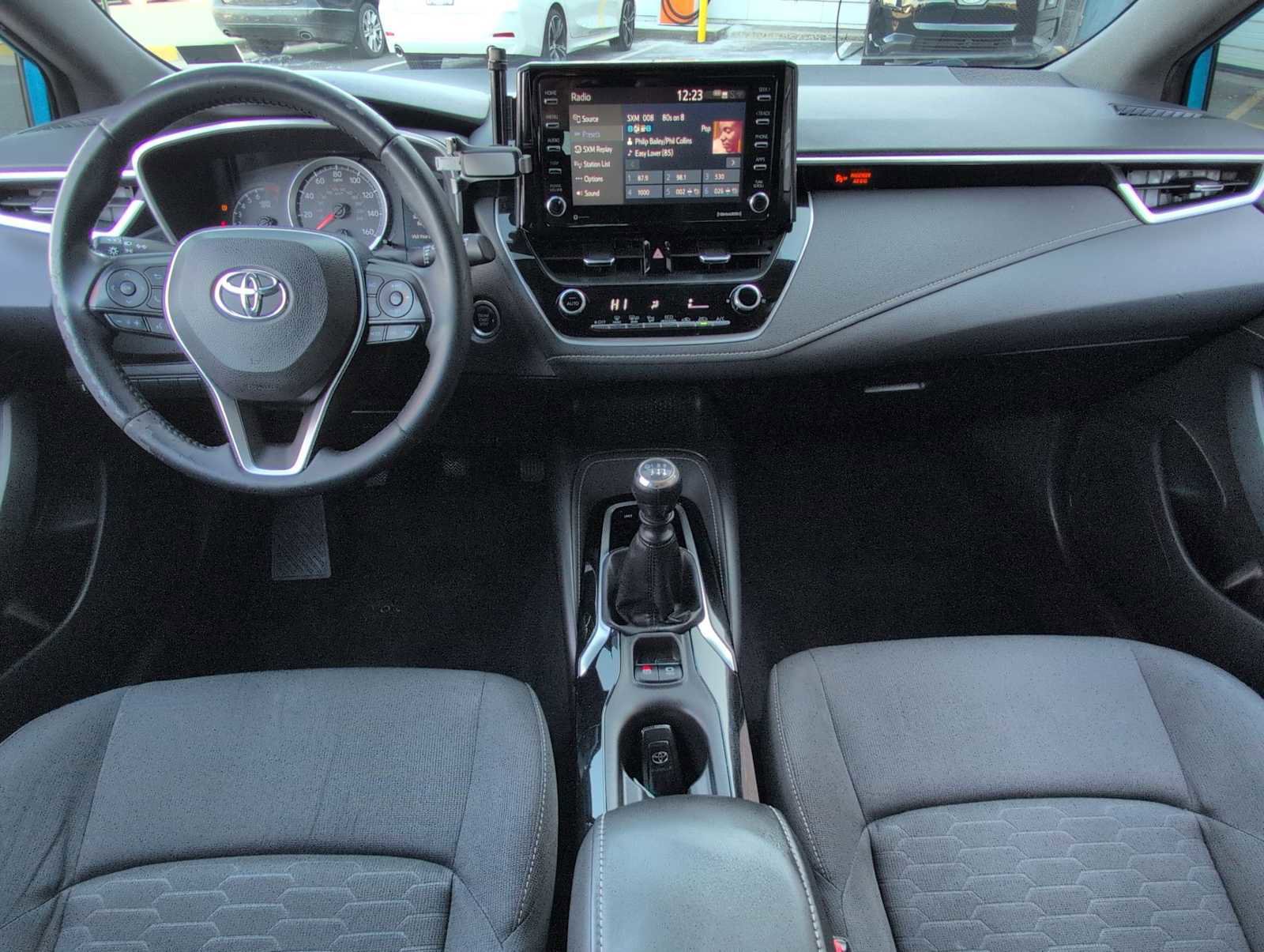 Used 2020 Toyota Corolla Hatchback image 16