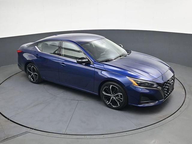 Used 2024 Nissan Altima 2.5 SR FWD image 22