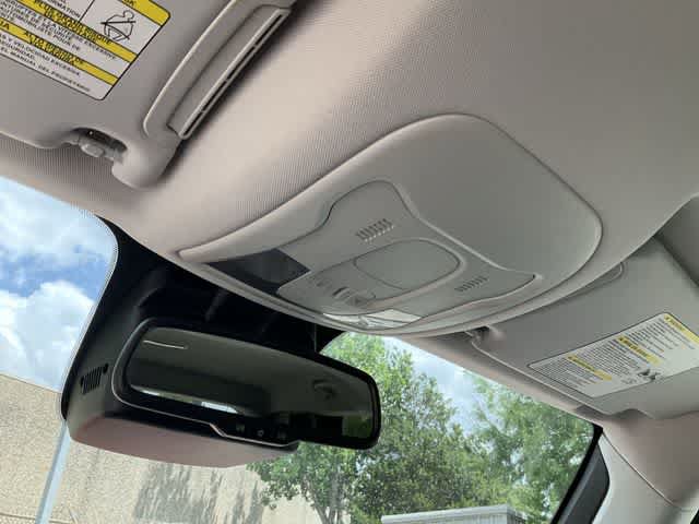 Used 2018 Jeep Renegade Limited FWD image 25