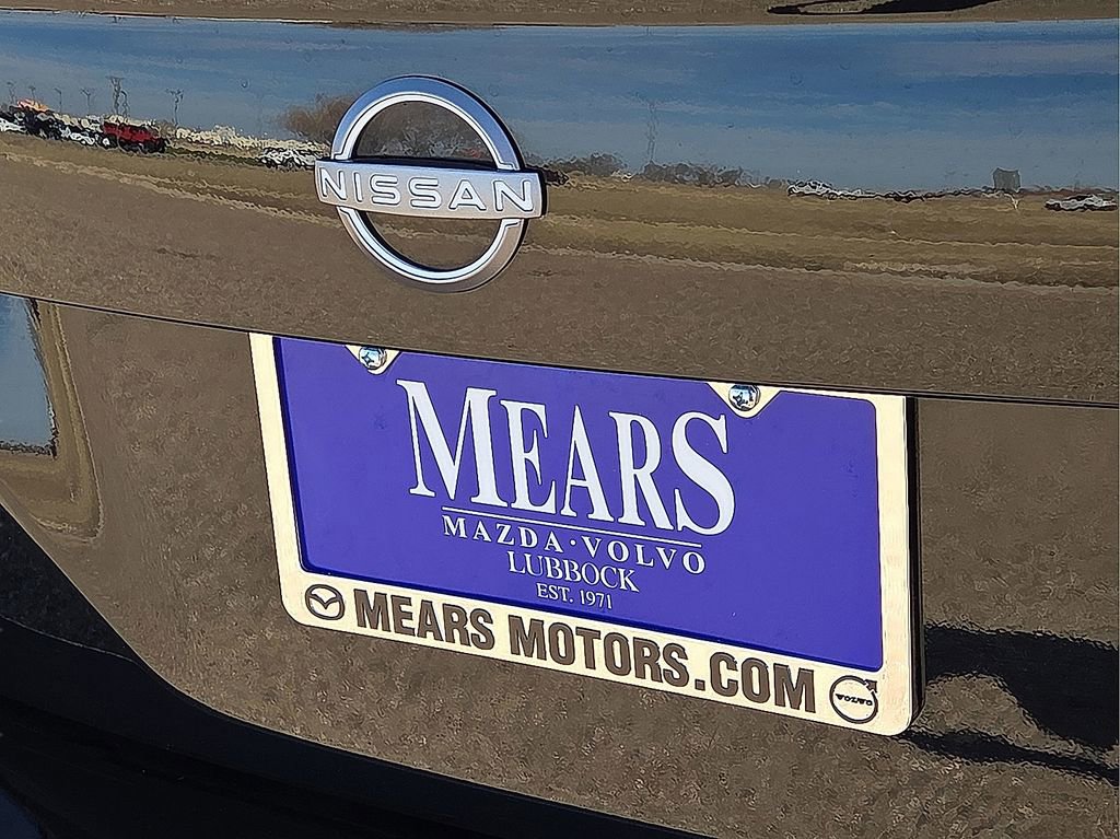 Used 2025 Nissan Versa SV image 13