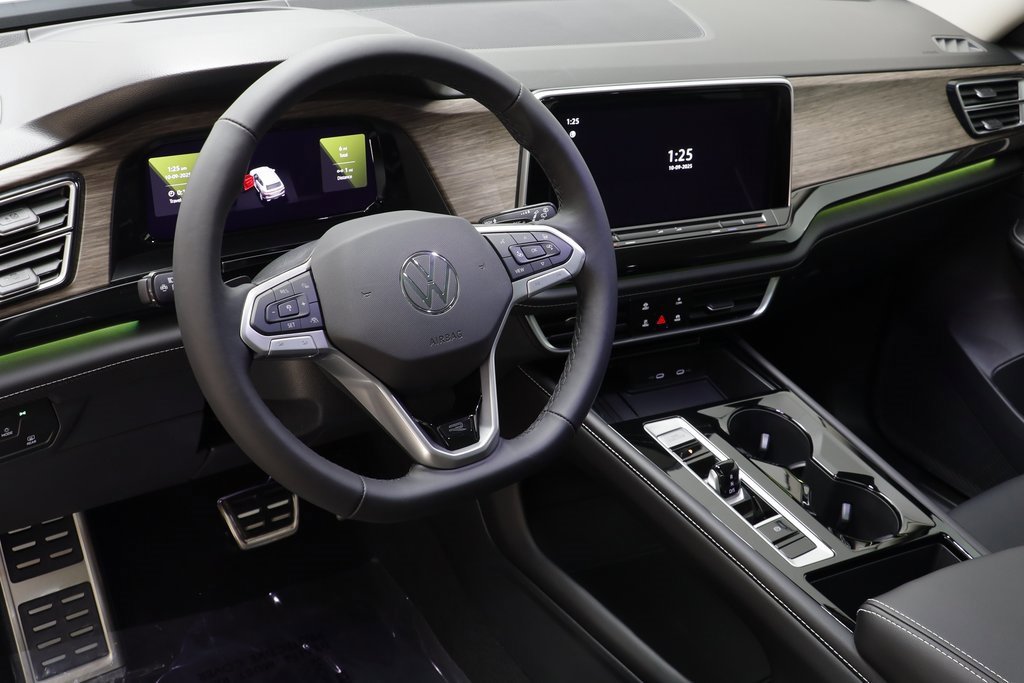 New 2026 Volkswagen Atlas SEL Premium R-Line image 6