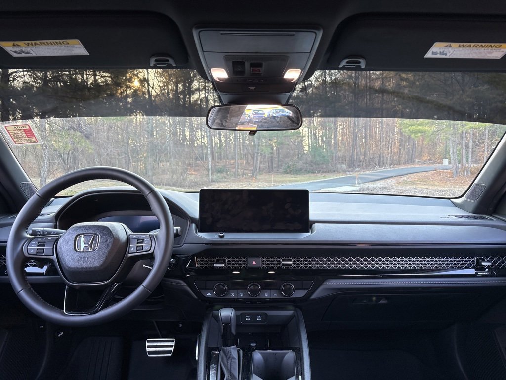 Used 2025 Honda Accord Sport image 19