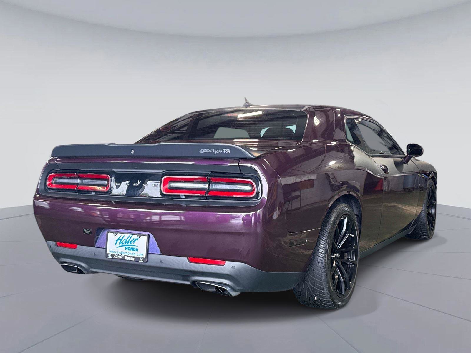 Used 2022 Dodge Challenger R/T Scat Pack w/ T/A Package image 4