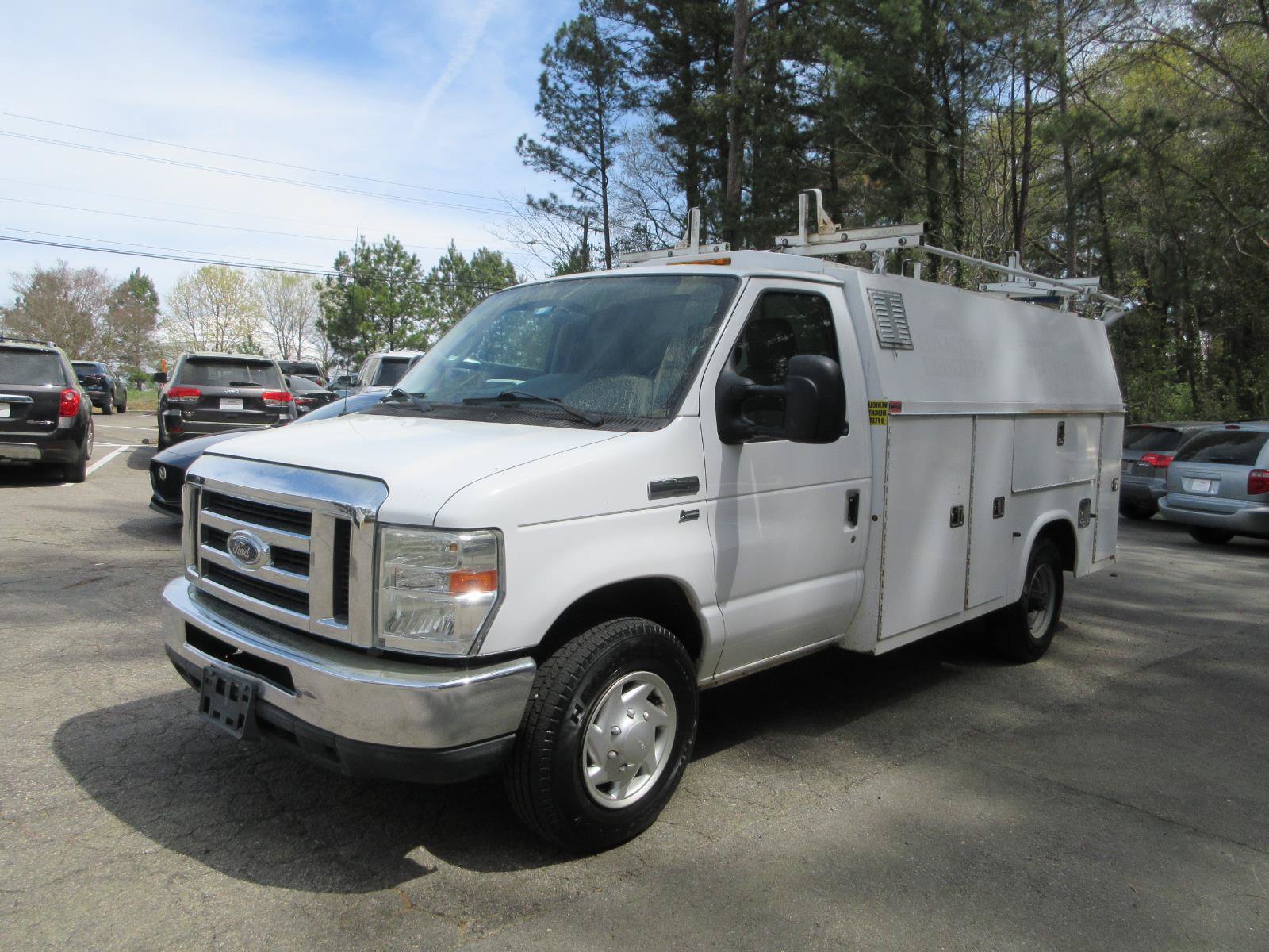 Used 2013 Ford E-350 and Econoline 350 Super Duty w/ Class I Trailer Tow Pkg