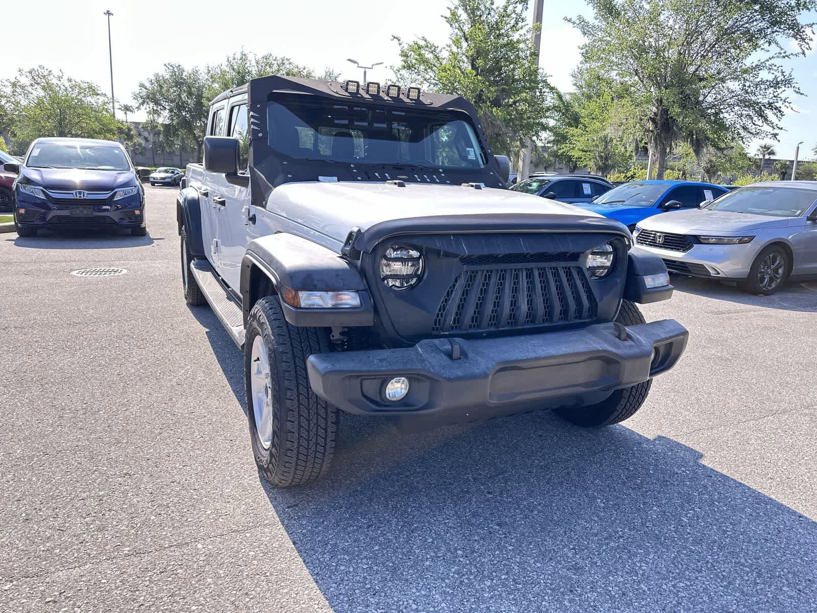 Used 2020 Jeep Gladiator Sport w/ Quick Order Package 24S AWD/4WD image 8