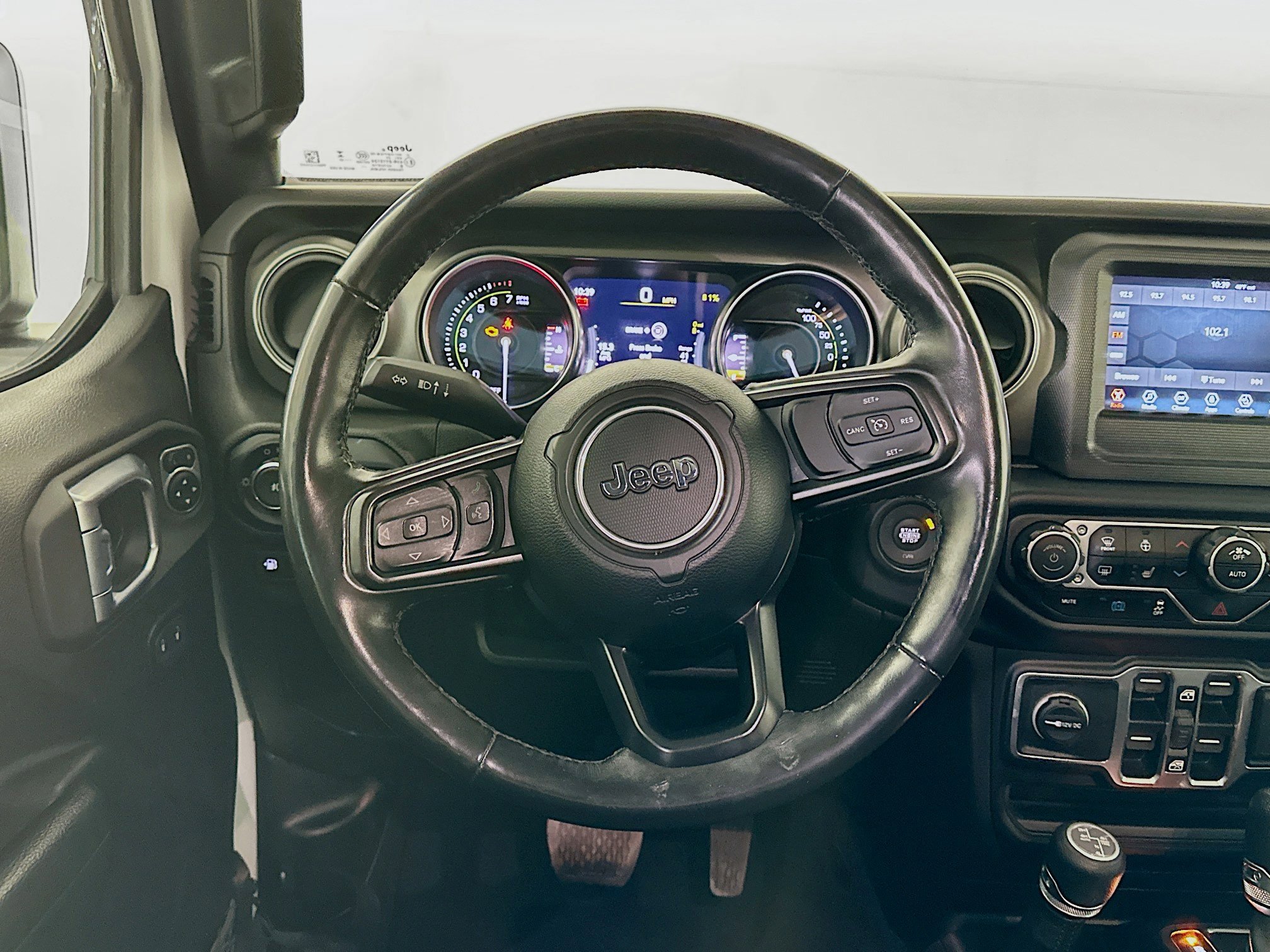 Used 2023 Jeep Wrangler Unlimited w/ Cold Weather Group image 17