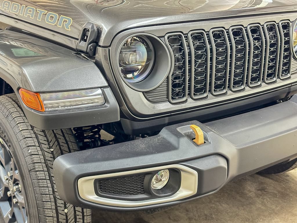 New 2026 Jeep Gladiator Sport AWD/4WD image 12