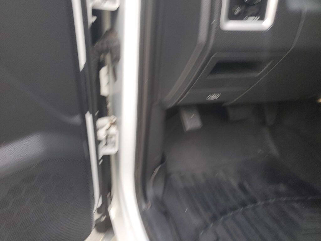 Used 2012 RAM 1500 Classic SLT AWD/4WD image 33