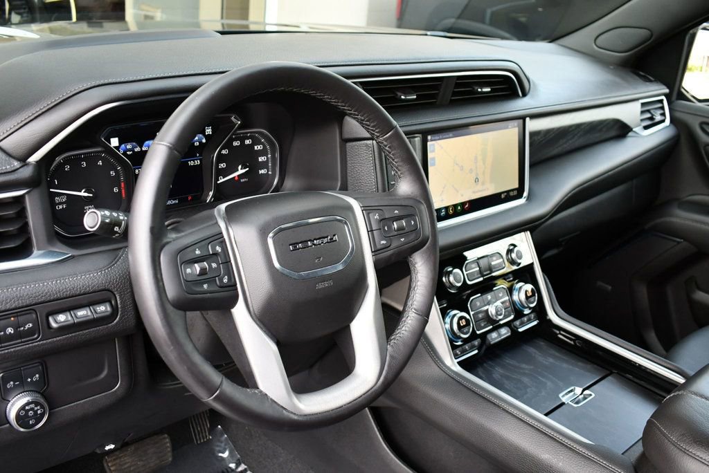 Used 2021 GMC Yukon Denali w/ Denali Premium Package image 15