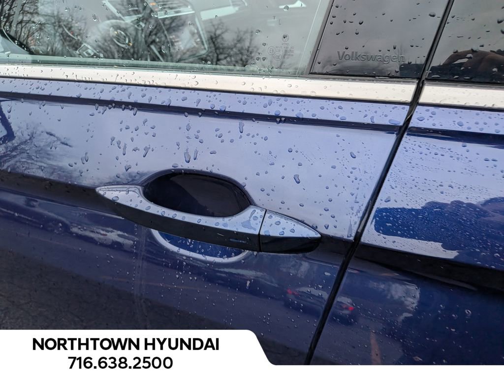 Used 2021 Volkswagen Tiguan SE image 38