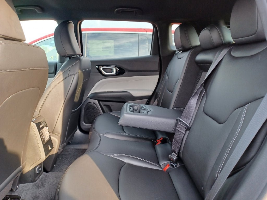 New 2027 Jeep Compass Limited AWD/4WD image 25