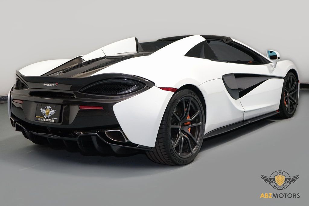 Used 2018 McLaren 570S Spider image 7