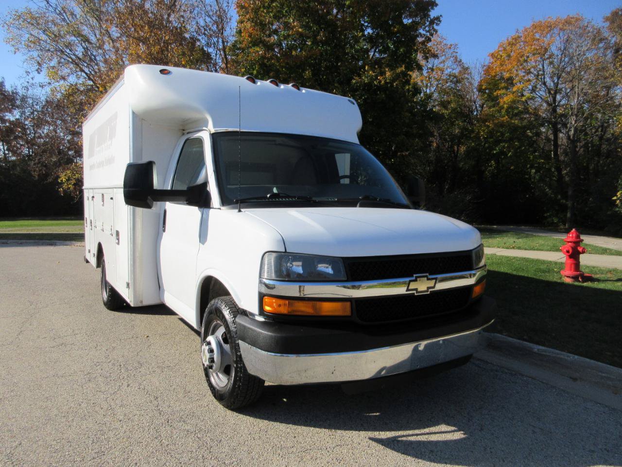Used 2016 Chevrolet Express 3500 RWD image 17