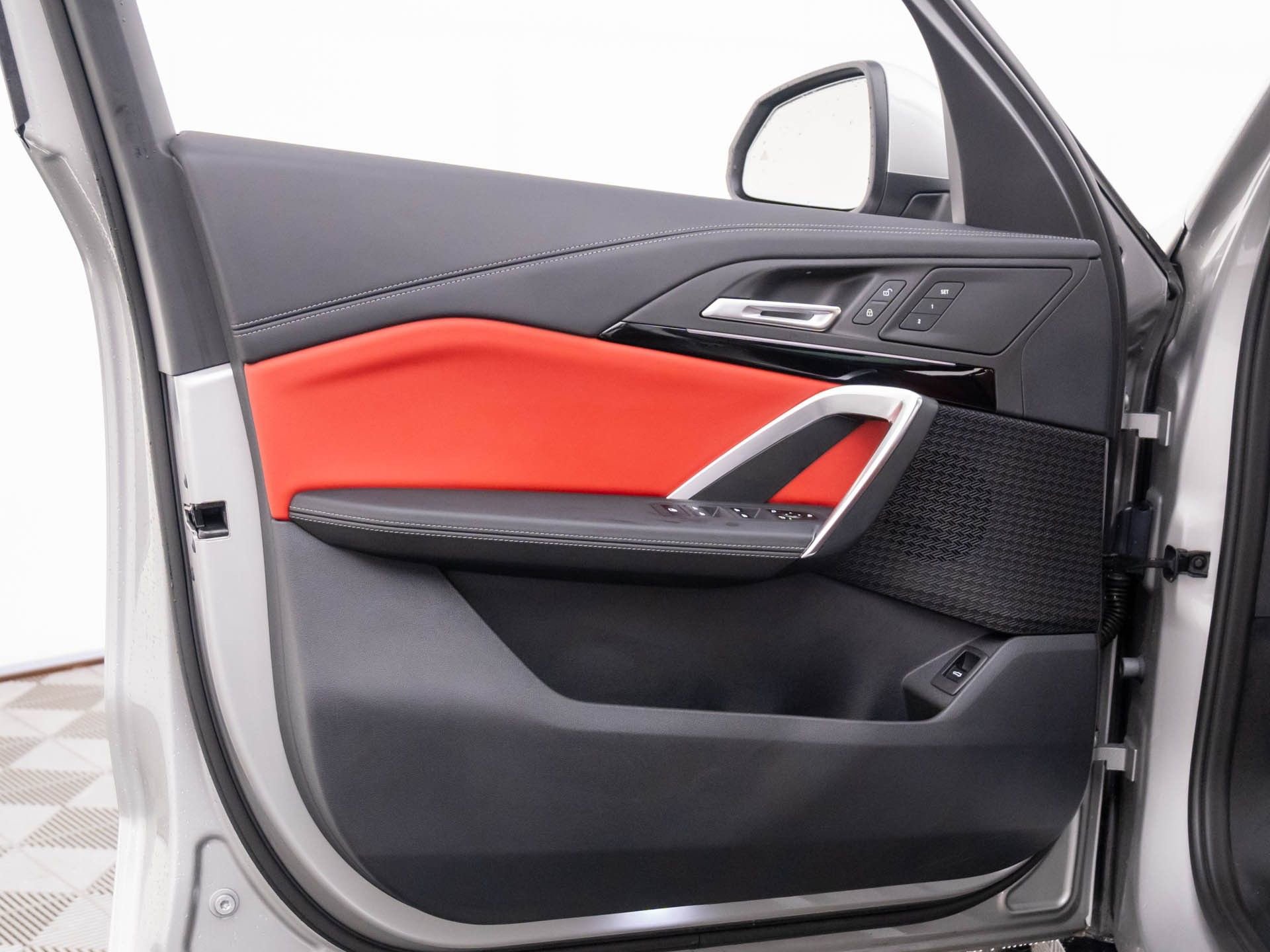 Certified 2025 BMW X1 xDrive28i image 13