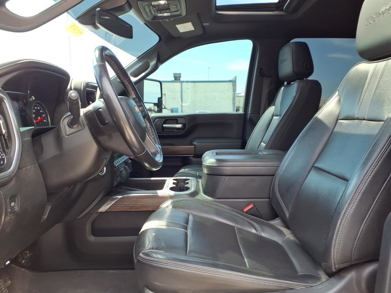 Used 2022 Chevrolet Silverado 2500 High Country w/ Safety Package II image 24