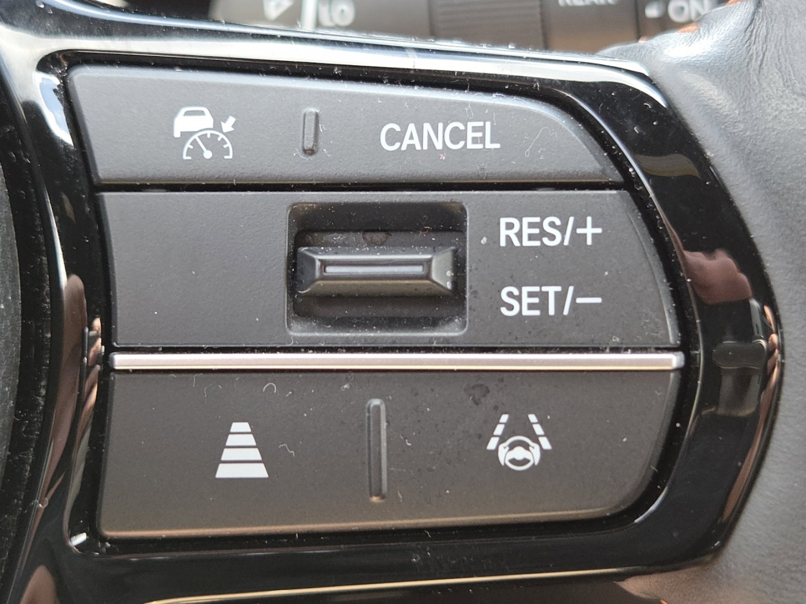 Certified 2024 Honda HR-V Sport image 9