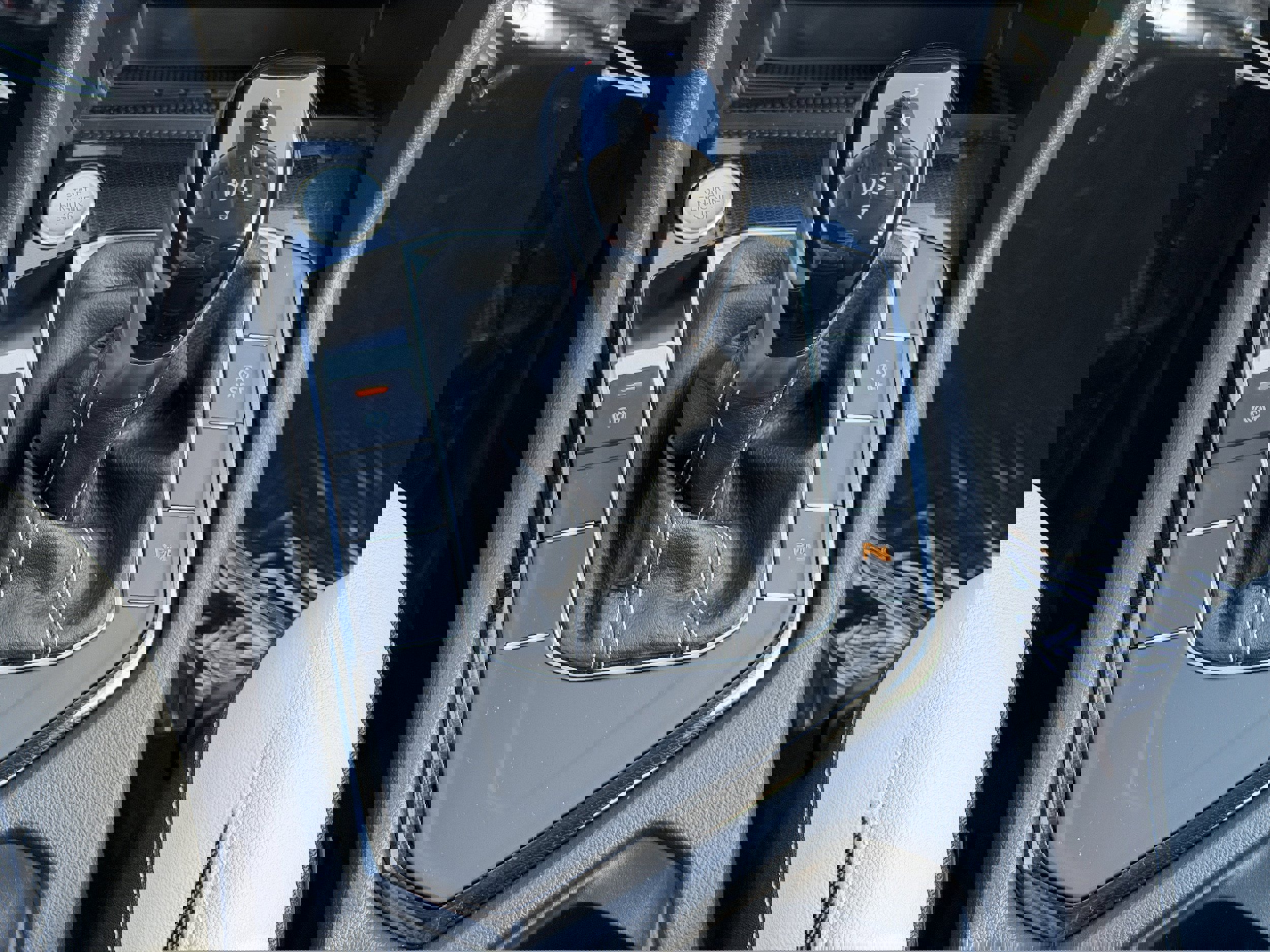 New 2026 Volkswagen Taos SE image 25