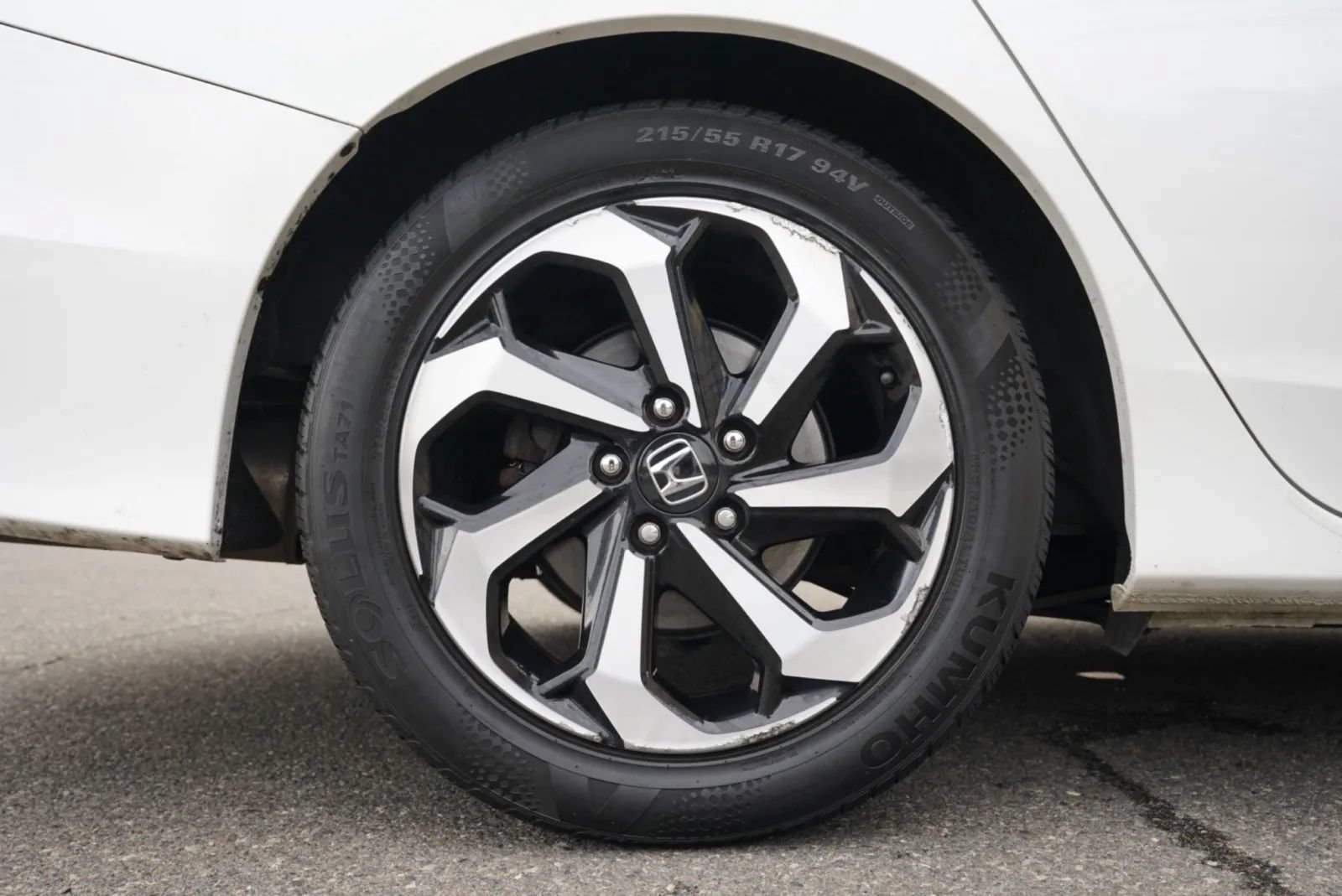 Used 2017 Honda Accord EX-L image 16