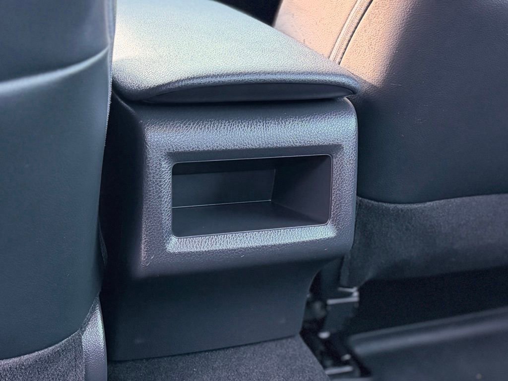 Used 2023 Toyota Camry SE image 8