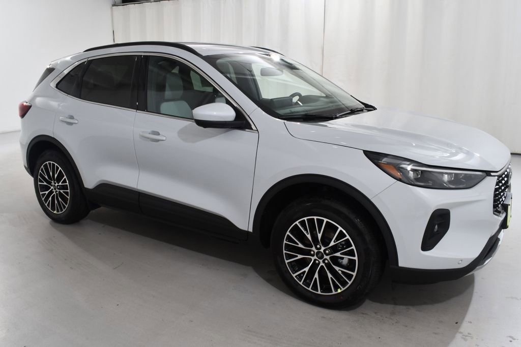 New 2025 Ford Escape SE w/ PHEV Premium Package image 5