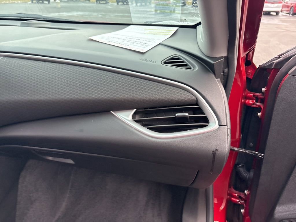 Used 2024 Chevrolet Malibu LT image 33