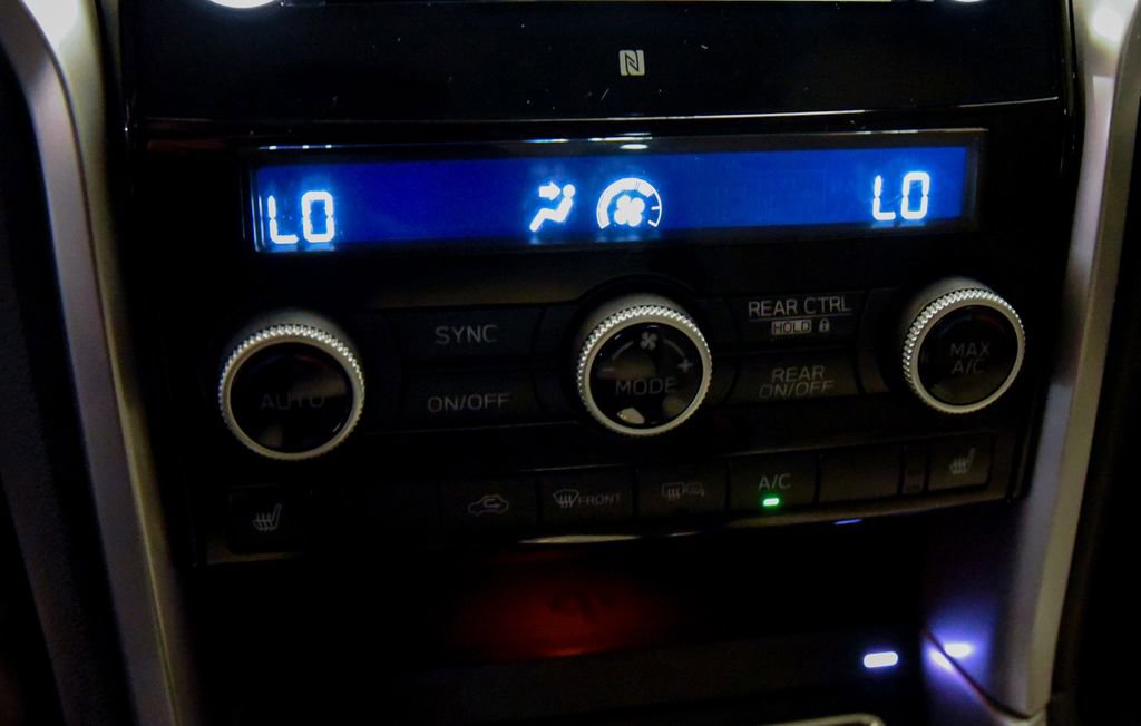 Used 2021 Subaru Ascent Limited w/ Technology Package image 20