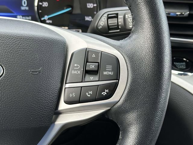 Used 2022 Ford Explorer XLT w/ Equipment Group 202A image 22