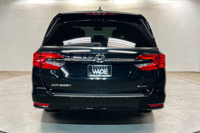 Used 2022 Honda Odyssey Elite image 4