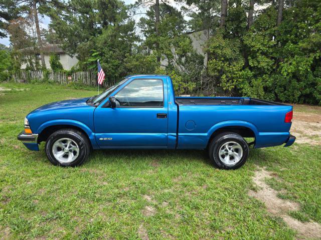 Used 2000 Chevrolet S10 Pickup LS w/ Preferred Equipment Group RWD image 10