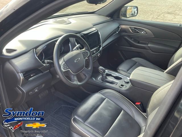 Used 2023 Chevrolet Traverse Premier w/ Redline Edition image 16