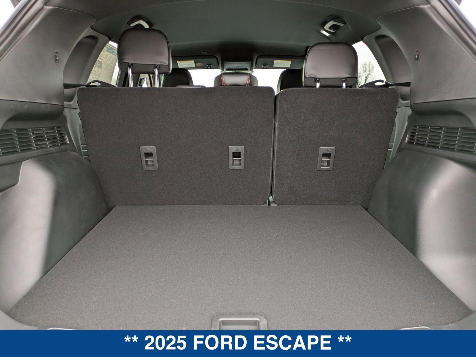 New 2025 Ford Escape ST-Line w/ Cold Weather Package image 23