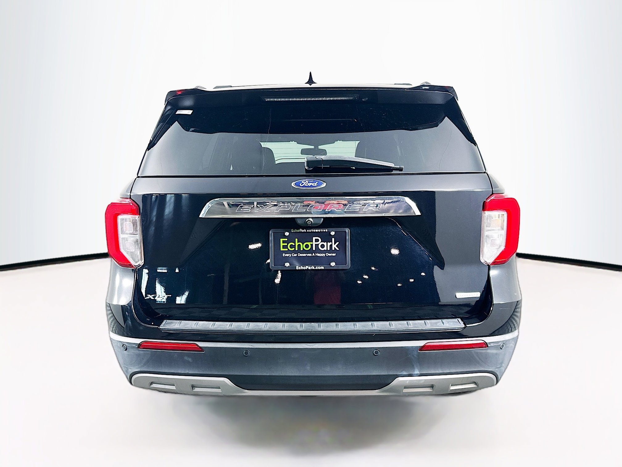 Used 2020 Ford Explorer XLT w/ Equipment Group 202A RWD image 7