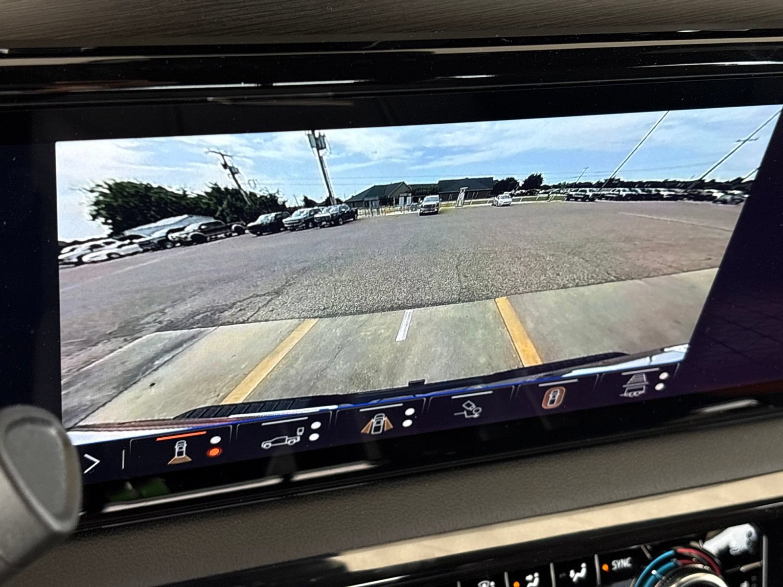 New 2026 GMC Sierra 2500 AT4 w/ AT4 Premium Plus Package AWD/4WD image 26