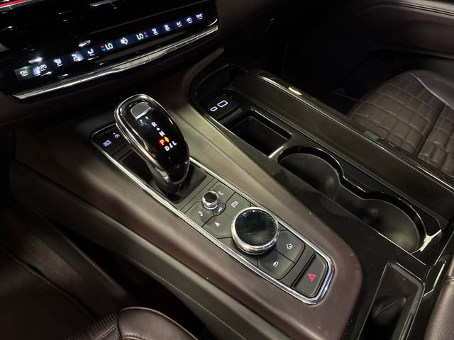 Used 2023 Cadillac Escalade ESV Sport Platinum w/ LPO, ONYX Package AWD/4WD image 25