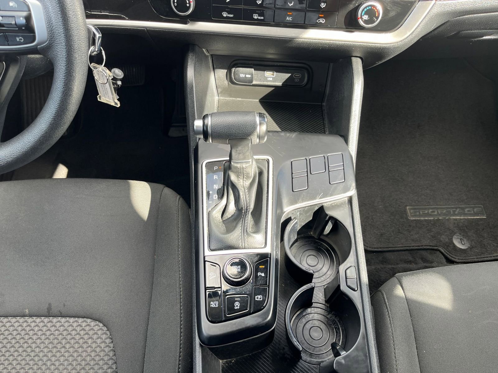 Used 2023 Kia Sportage LX image 40