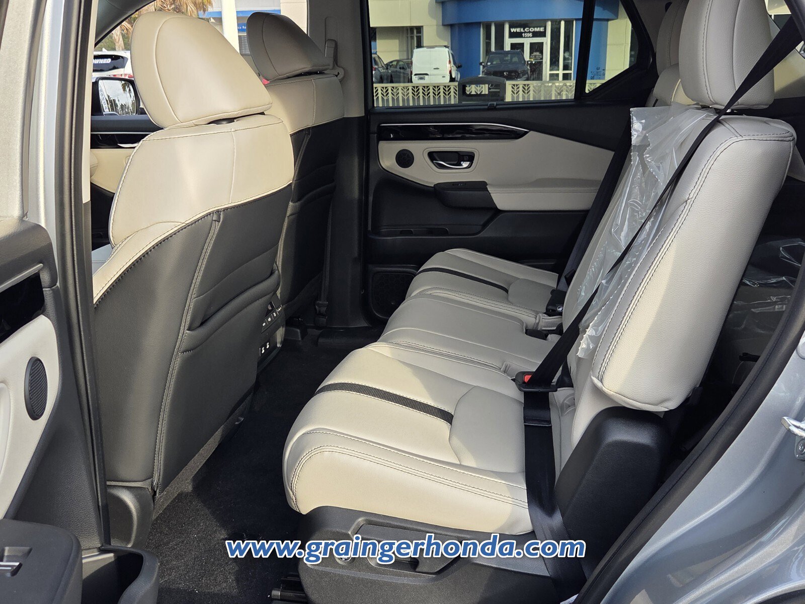 New 2026 Honda Pilot EX-L image 8