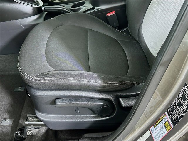 Used 2016 Kia Soul + image 25