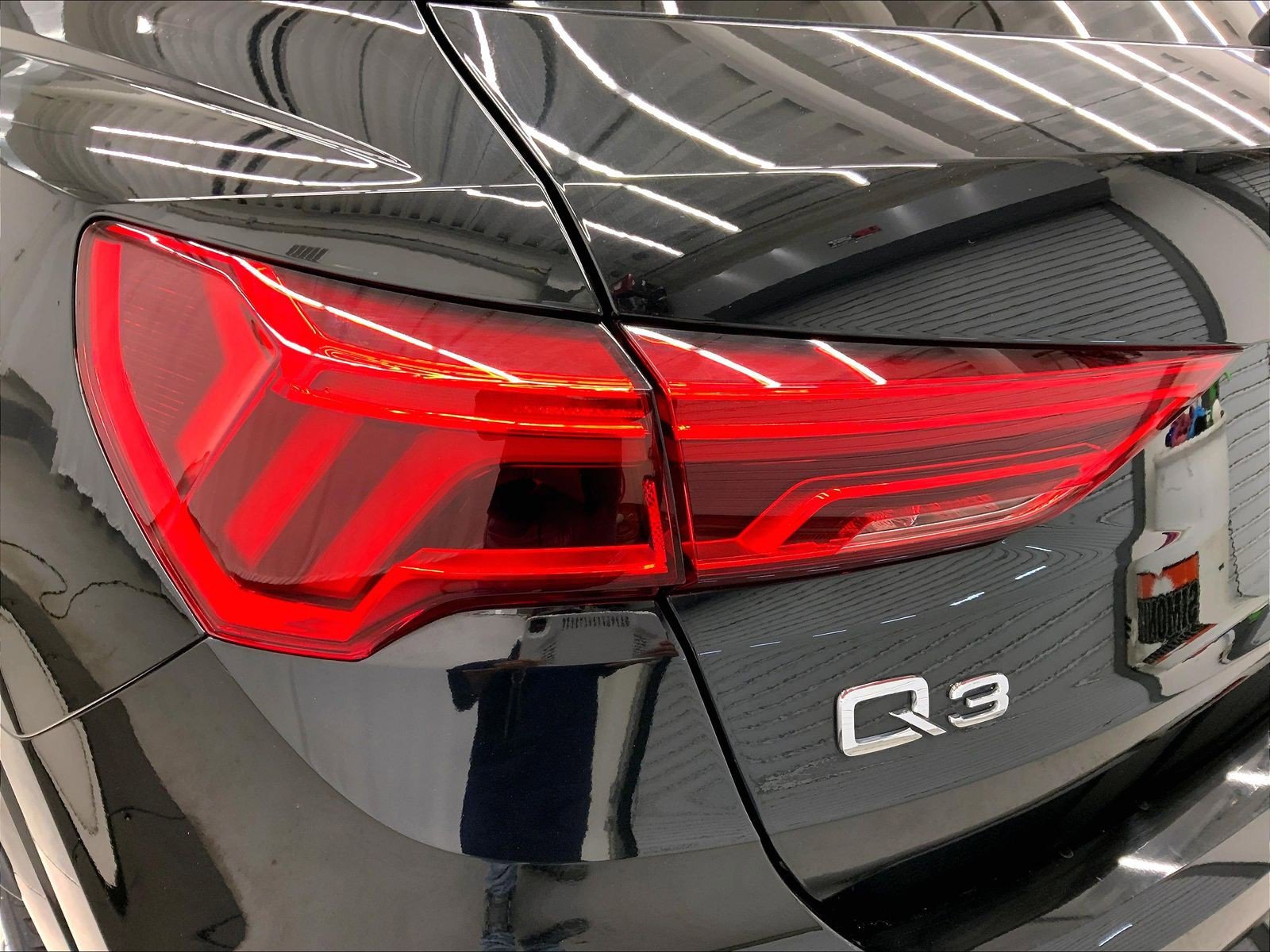 Certified 2022 Audi Q3 2.0T Premium Plus AWD/4WD image 28