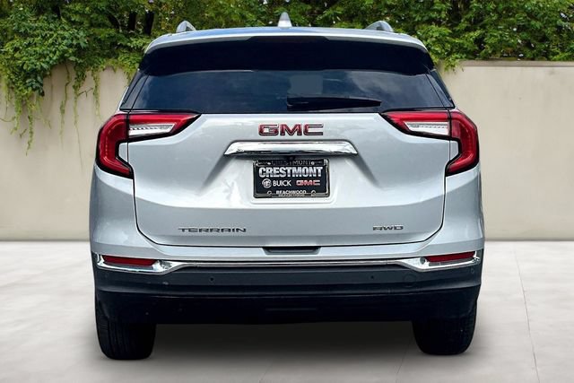 Used 2022 GMC Terrain SLT w/ LPO, Floor Liner Package AWD/4WD image 5