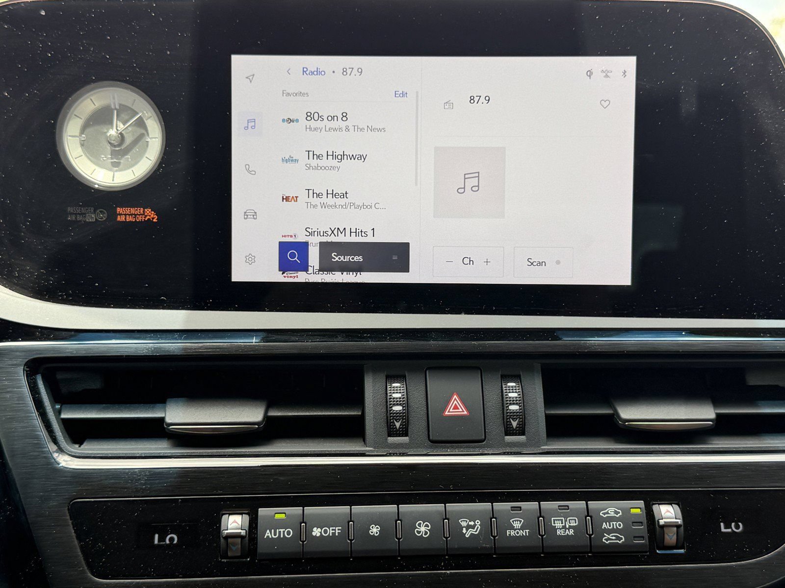 Used 2024 Lexus ES 350 w/ Premium Package FWD image 23