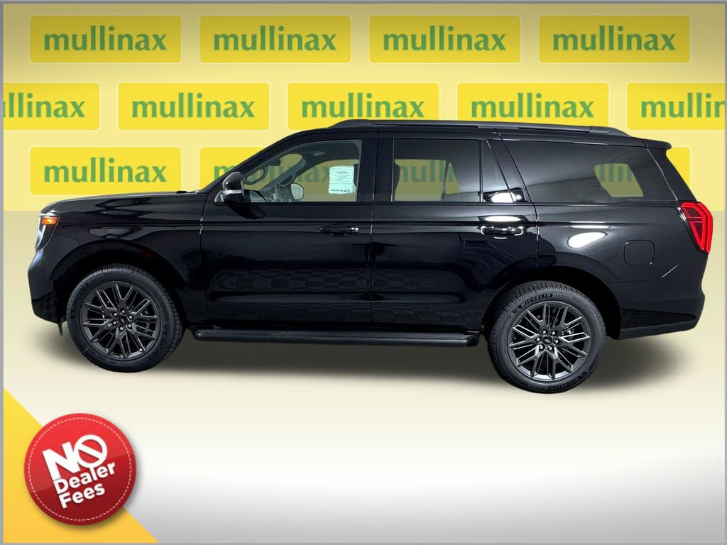 New 2027 Ford Expedition Platinum RWD image 2
