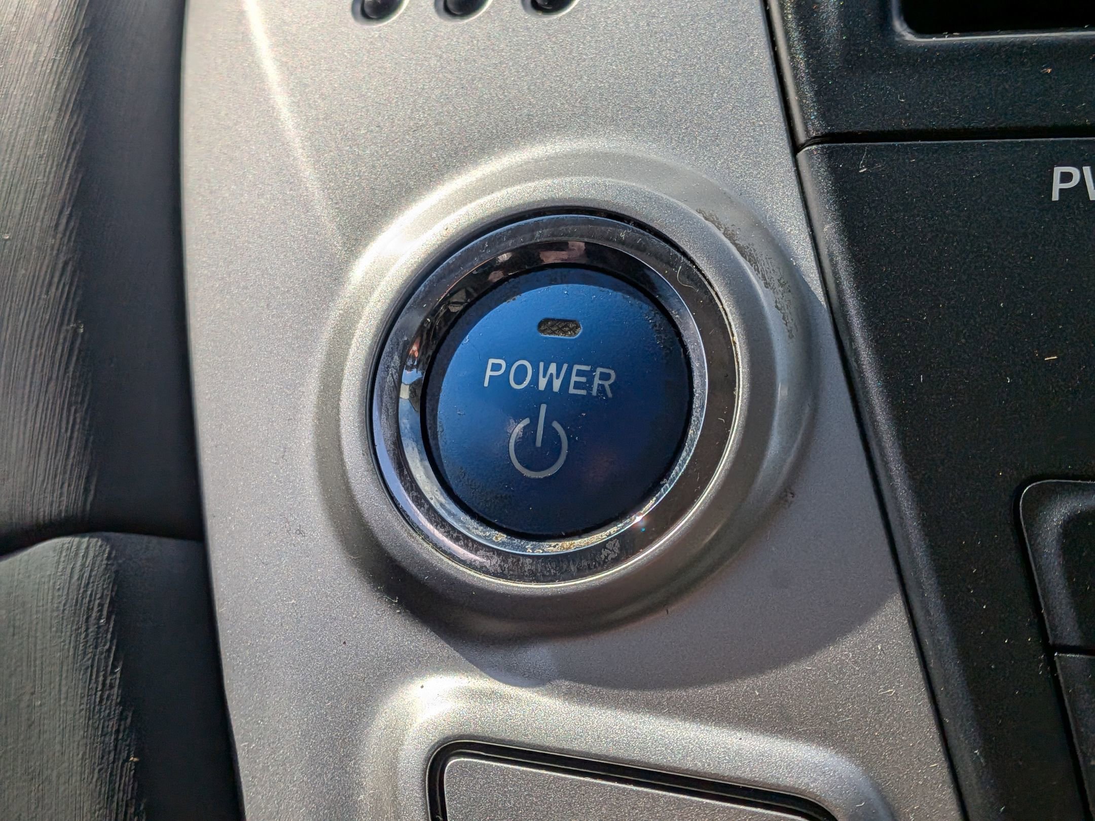 Used 2014 Toyota Prius V Three image 24