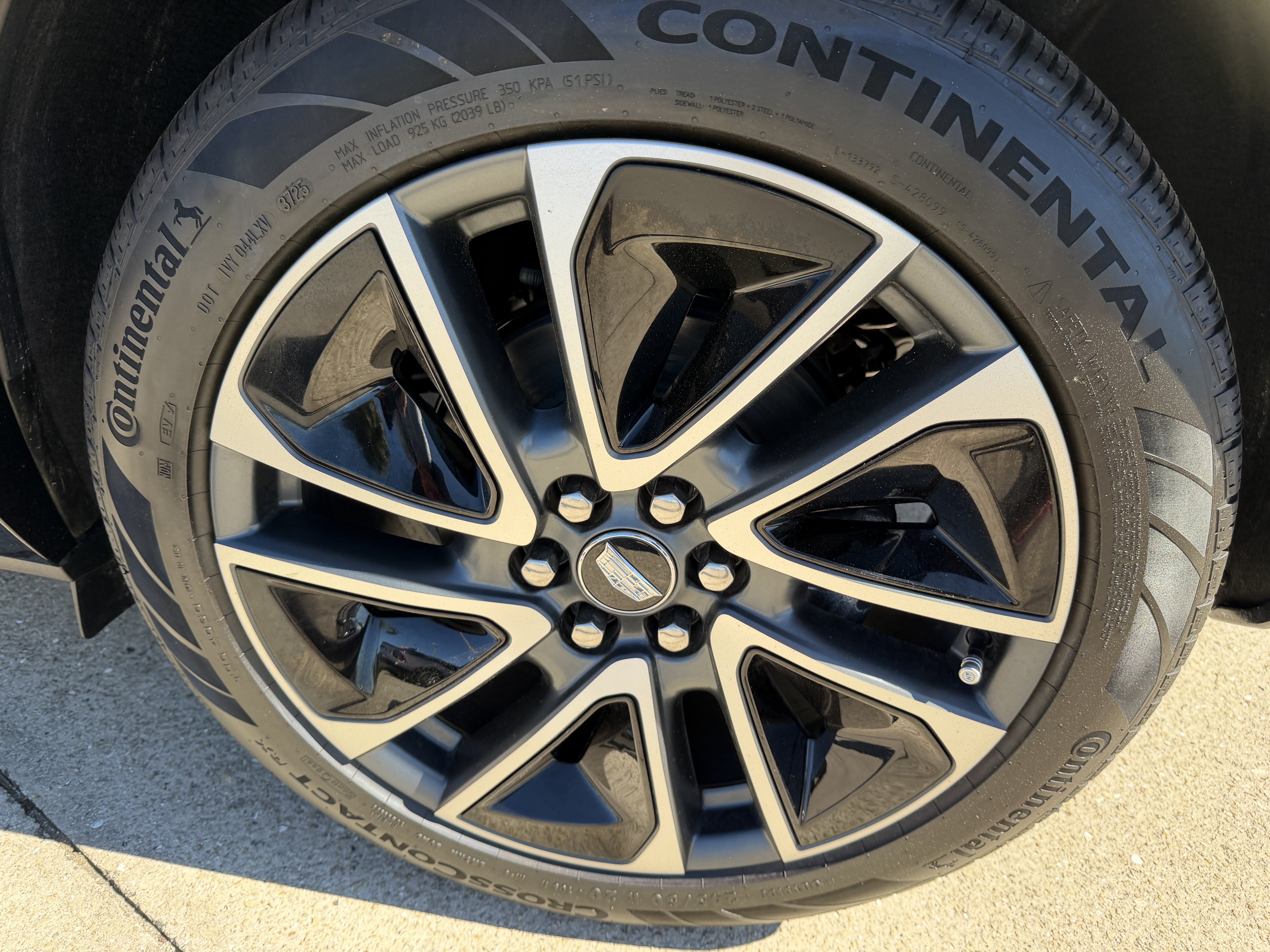 New 2026 Cadillac Optiq Sport 1 RWD image 31