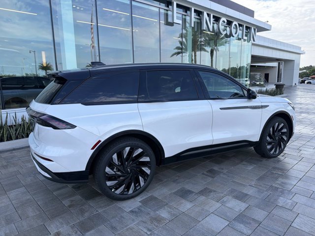 New 2026 Lincoln Nautilus Reserve w/ Jet Appearance Package AWD/4WD image 2